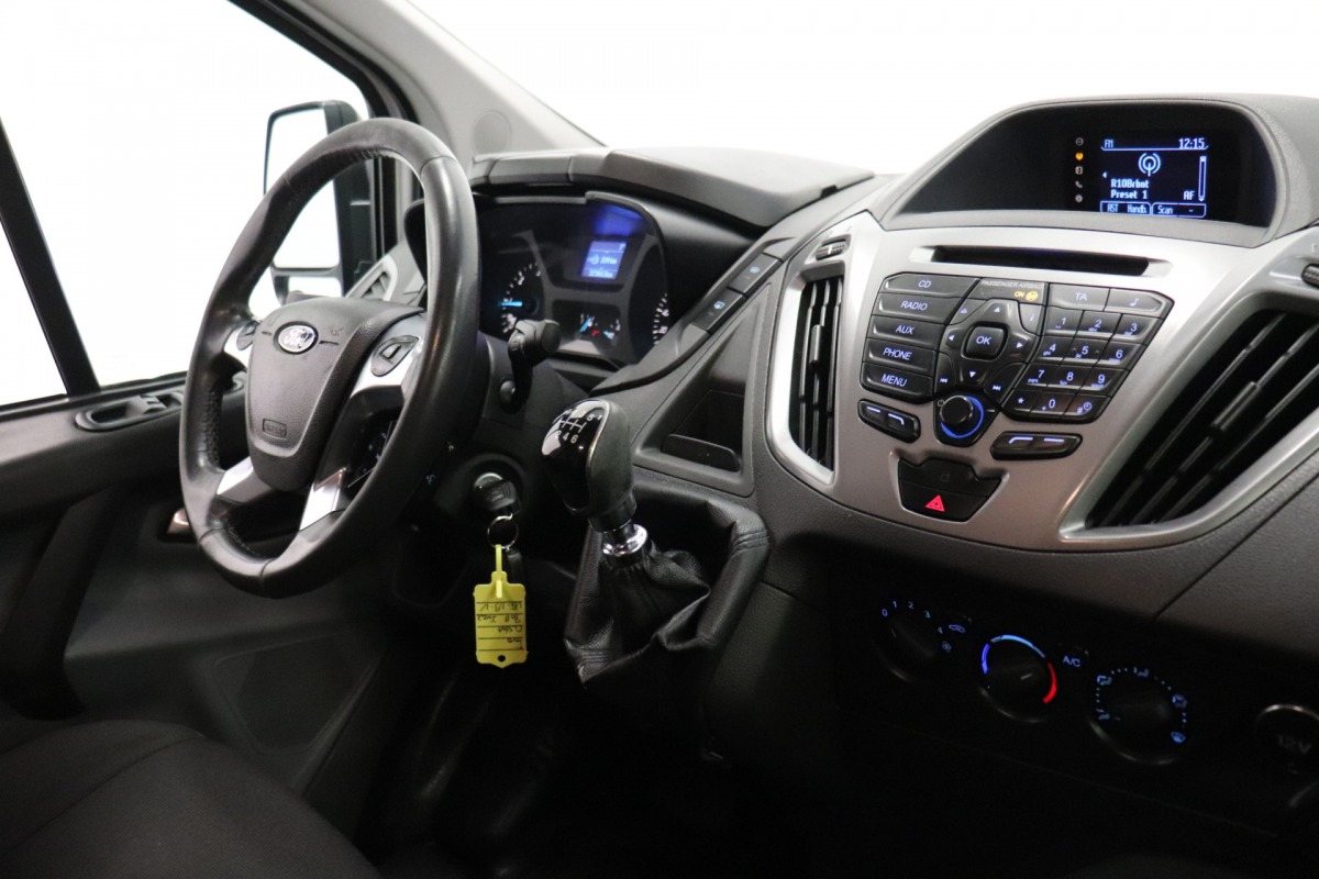Ford Transit Custom 2.2 TDCI 125PK - Airco - Cruise - Trekhaak - € 4.950,- Excl.