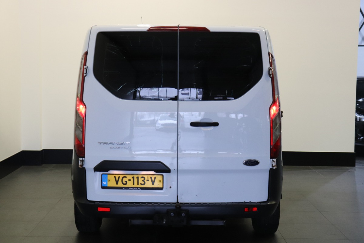 Ford Transit Custom 2.2 TDCI 125PK - Airco - Cruise - Trekhaak - € 4.950,- Excl.