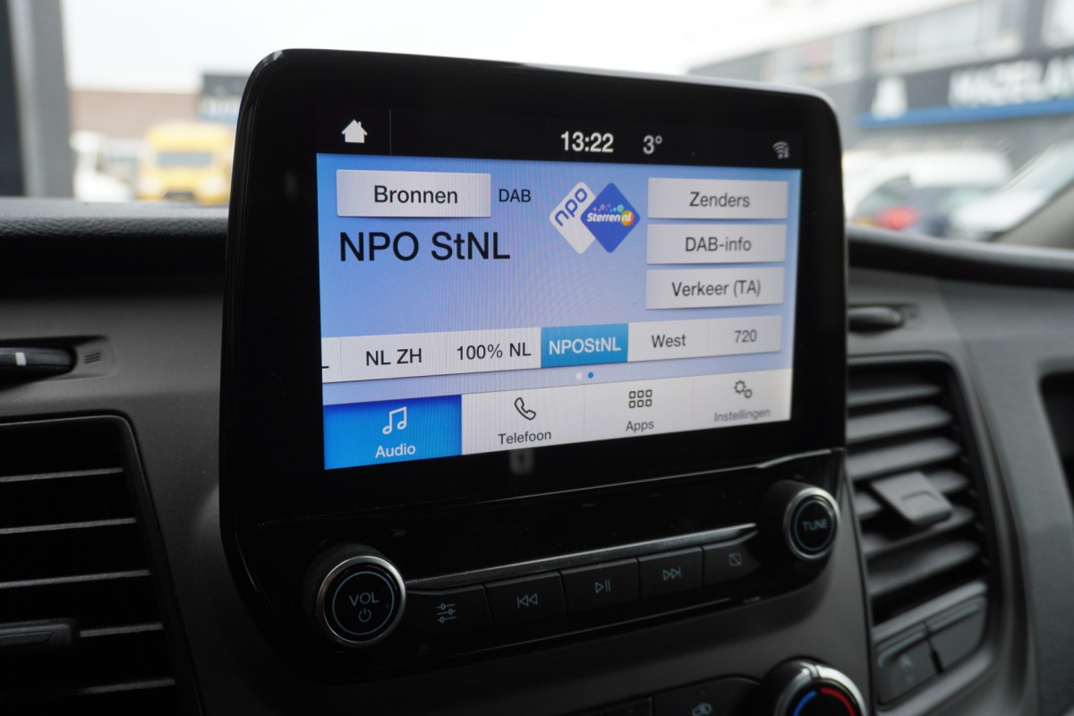 Ford Transit Custom 2.0 TDCI L2 EURO 6 - Airco - Cruise - Camera - € 16.900,- Excl. Ford Transit Custom 2.0 TDCI L2 EURO 6 - Airco - Cruise - Camera - € 16.900,- Excl.