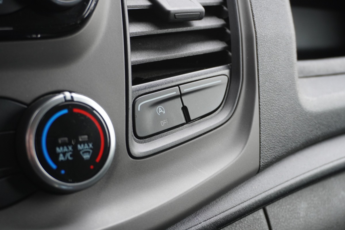 Ford Transit Custom 2.0 TDCI L2 EURO 6 - Airco - Cruise - Camera - € 16.900,- Excl. Ford Transit Custom 2.0 TDCI L2 EURO 6 - Airco - Cruise - Camera - € 16.900,- Excl.