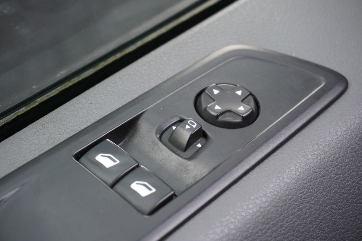 Peugeot Expert 2.0 BlueHDI L2 EURO 6 - Airco - Navi - Cruise - €15.900,- Excl.