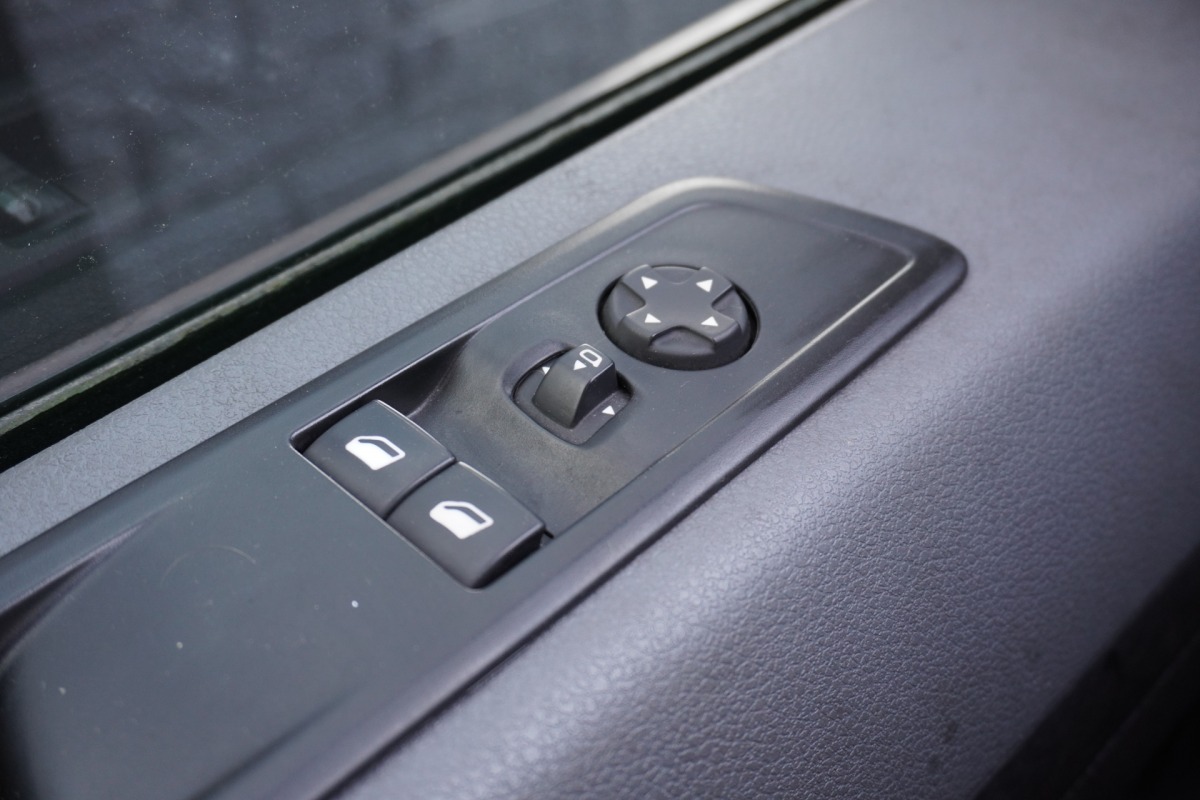 Opel Vivaro 2.0 CDTI 122PK L2 EURO 6 - Airco - Navi - Cruise - €12.900,- Excl.