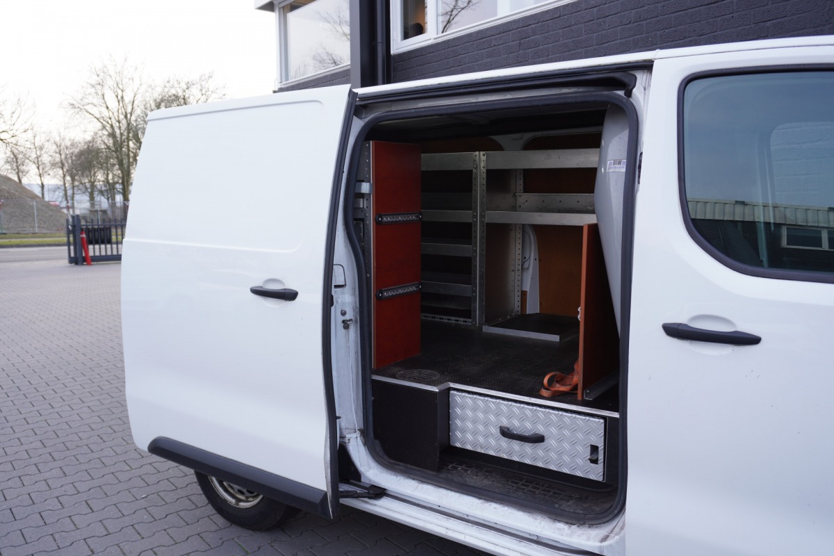 Opel Vivaro 2.0 CDTI 122PK L2 EURO 6 - Airco - Navi - Cruise - €12.900,- Excl.