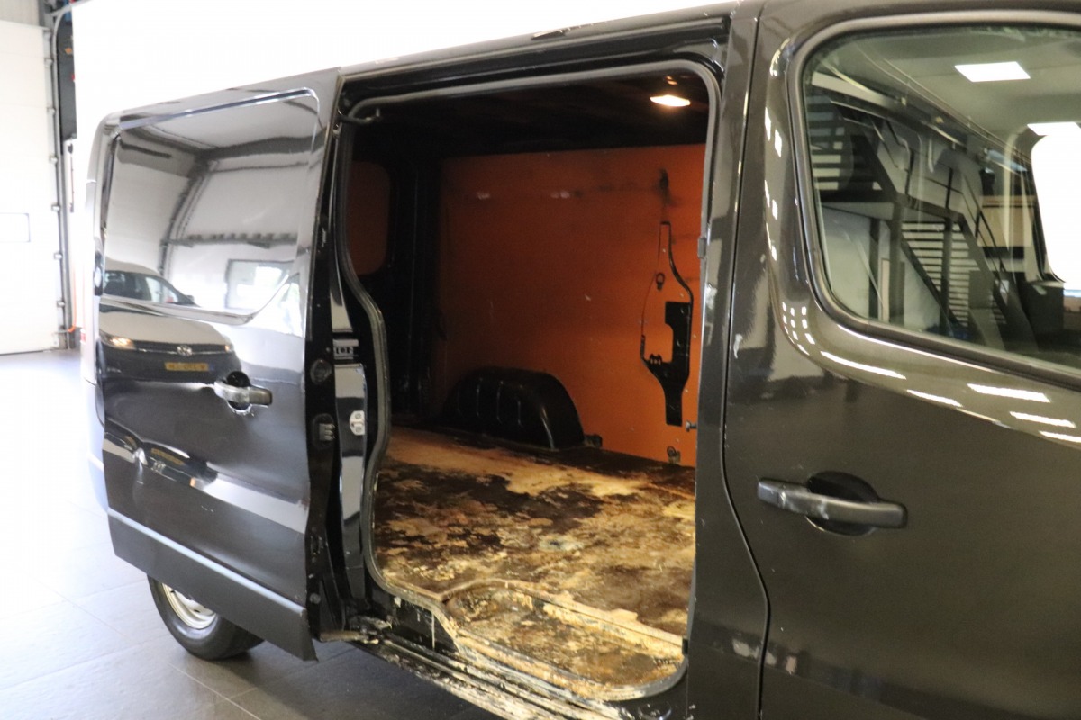 Renault Trafic 1.6 dCi L2 - EURO 6 - Airco - Navi - Cruise - €15.900,- Excl.