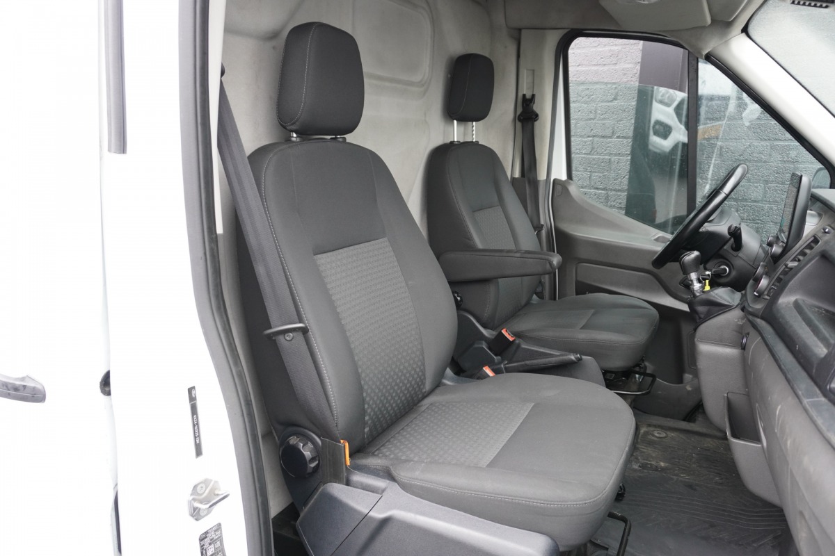 Ford Transit 2.0 TDCI 130PK L3H2 EURO 6 - Airco - Cruise - Camera - €14.950,- Excl.