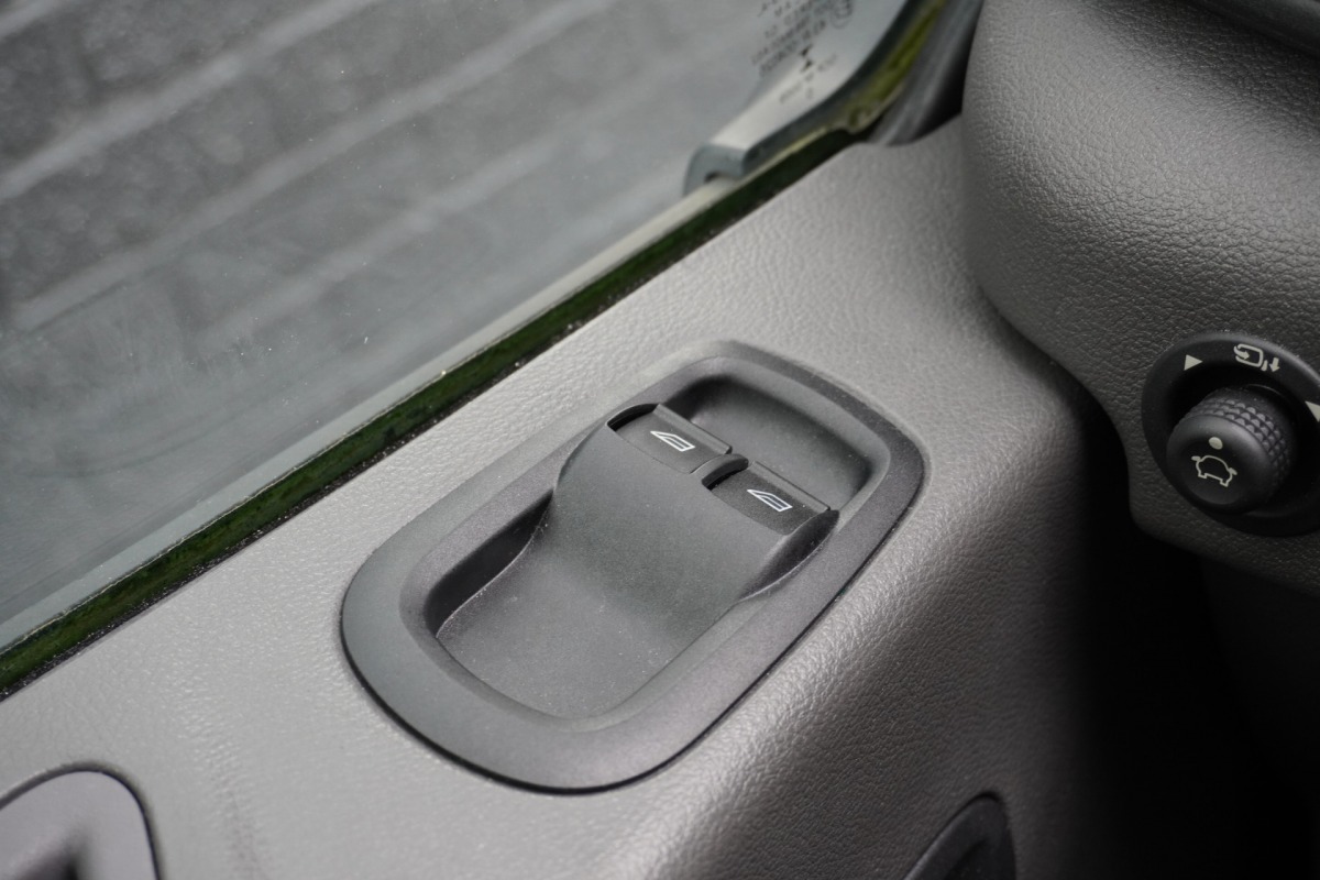 Ford Transit 330 2.0 TDCI L3H2 170PK Automaat EURO 6 - Airco - Navi - Cruise - Camera - €22.900,- Excl.