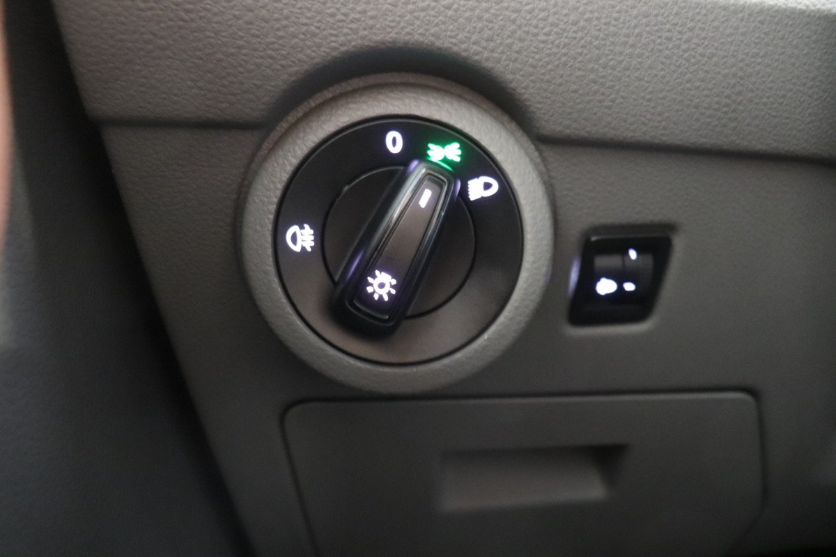 Volkswagen Transporter 2.0 TDI 150PK Automaat EURO 6 - Airco - Navi - Cruise - €17.900,- Excl.