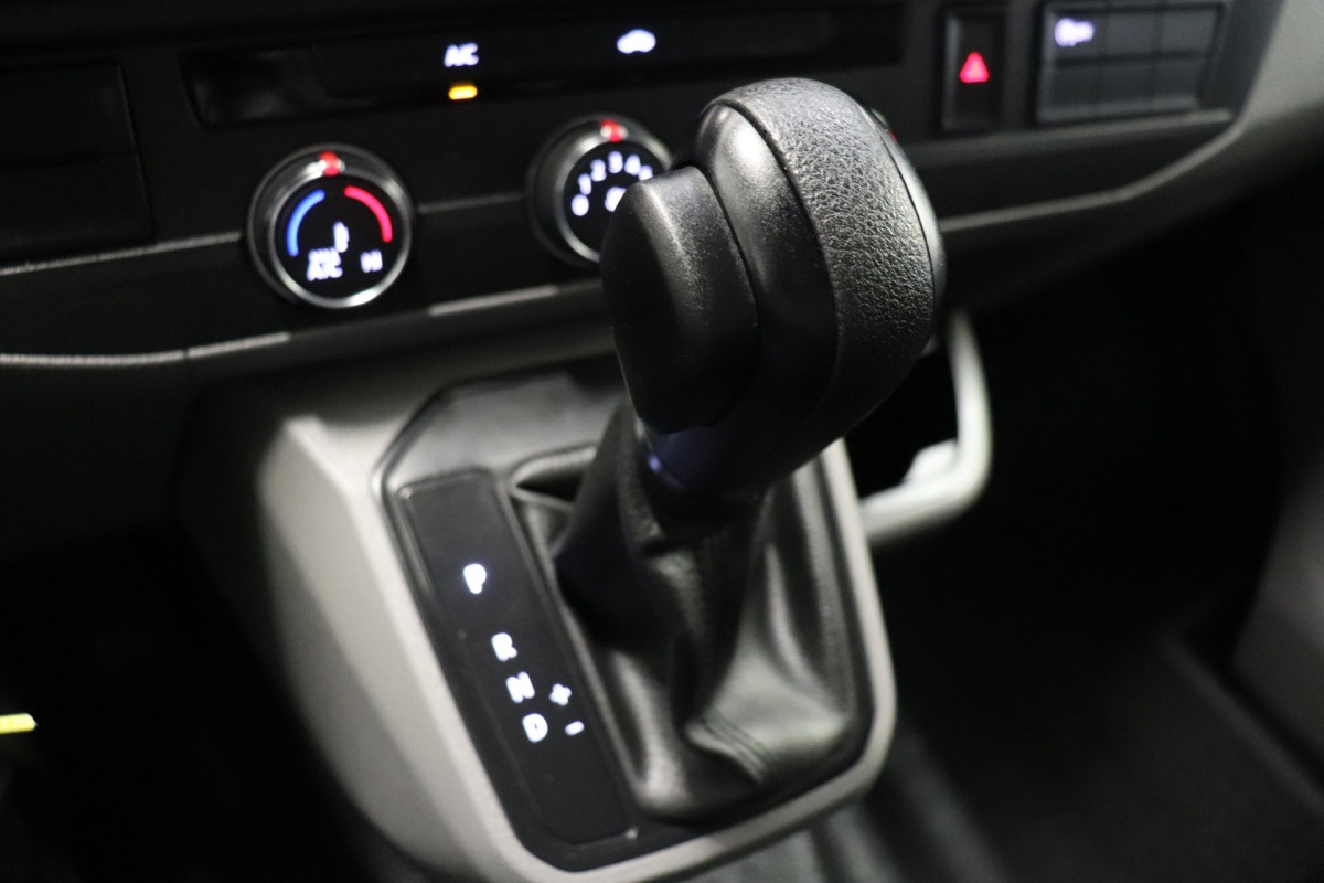 Volkswagen Transporter 2.0 TDI 150PK Automaat EURO 6 - Airco - Navi - Cruise - €17.900,- Excl.