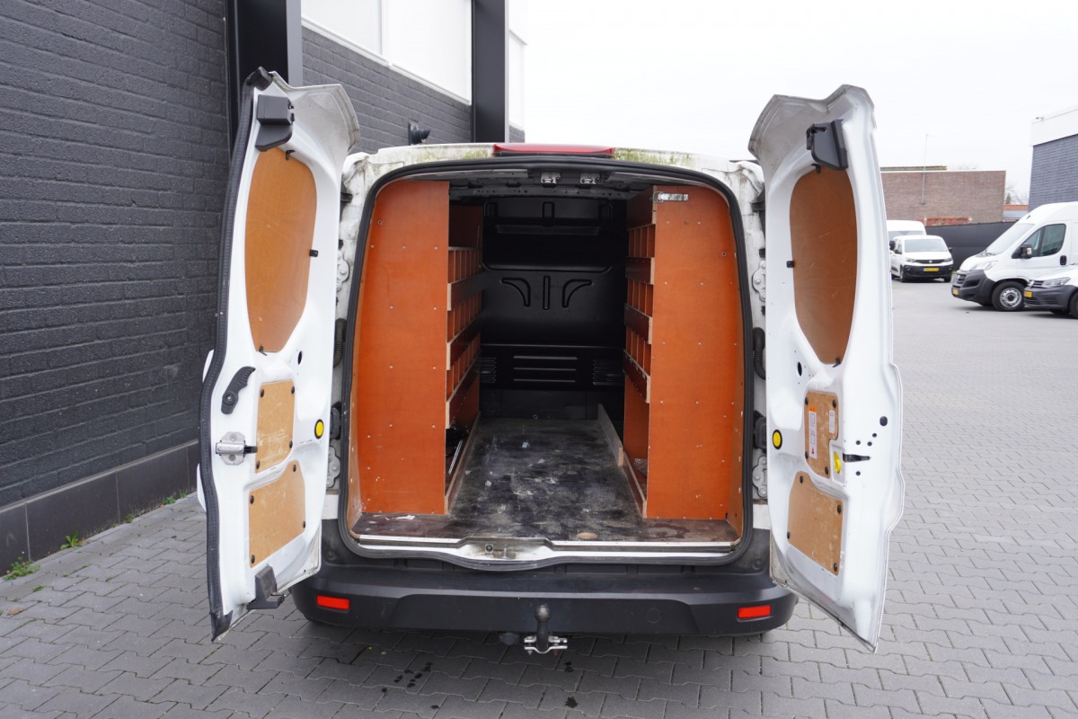 Ford Transit Connect 1.5 EcoBlue L2 - EURO 6 - Airco - Cruise - Trekhaak - €8.950,- Excl. Ford Transit Connect 1.5 EcoBlue L2 - EURO 6 - Airco - Cruise - Trekhaak - €8.950,- Excl.