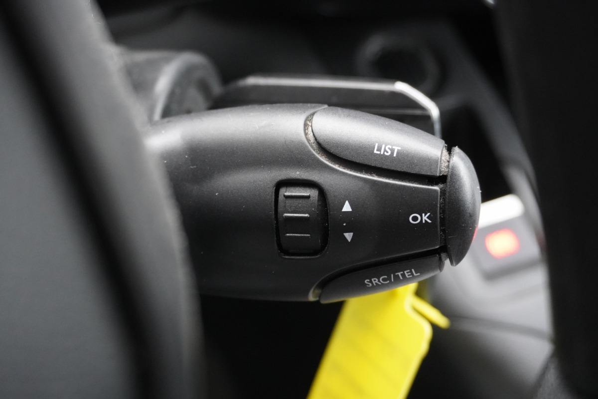 Peugeot Partner 1.2 PureTech Benzine! - Airco - Navi - Cruise - €11.499,- Excl.