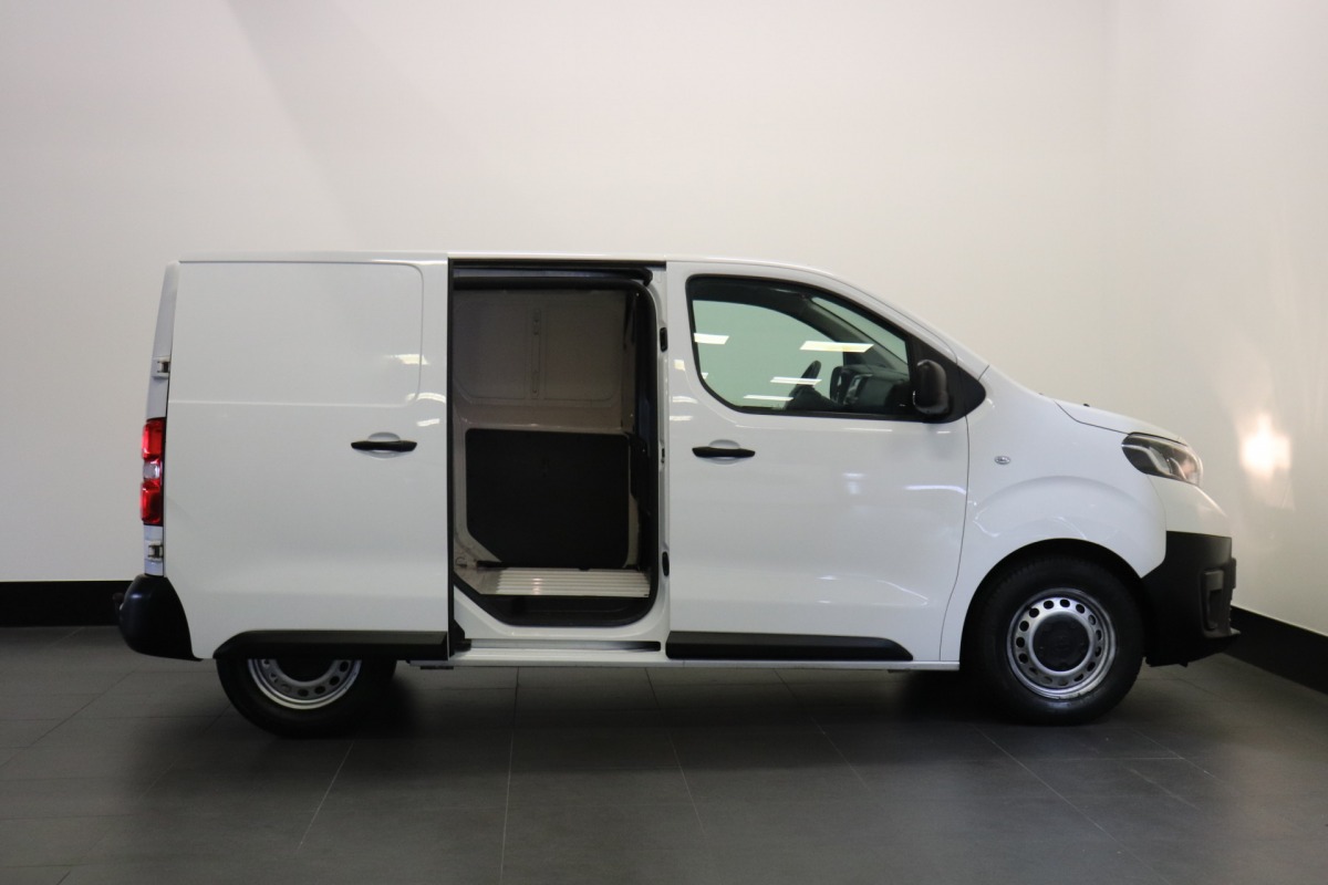 Toyota ProAce Compact 1.5 D-4D - EURO 6 - Airco - Cruise - Trekhaak - €11.950,- Excl.
