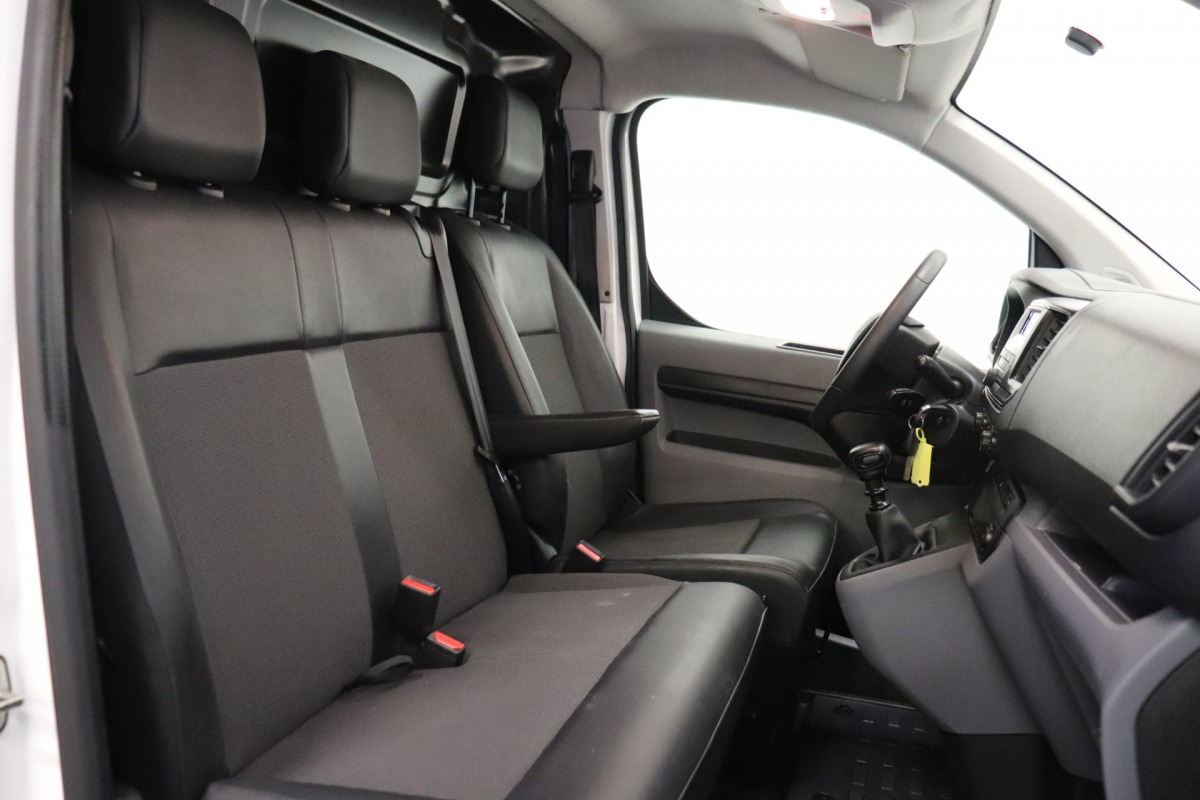 Toyota ProAce Compact 1.5 D-4D - EURO 6 - Airco - Cruise - Trekhaak - €11.950,- Excl.