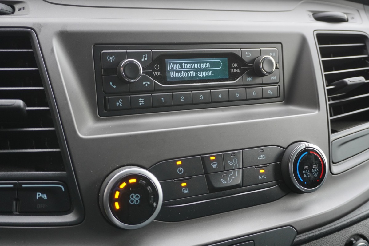 Ford Transit Custom 2.0 TDCI EURO 6 - Airco - Cruise - PDC - € 13.950,- Excl.