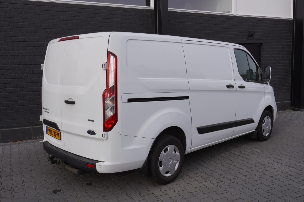 Ford Transit Custom 2.0 TDCI EURO 6 - Airco - Cruise - PDC - € 13.950,- Excl.