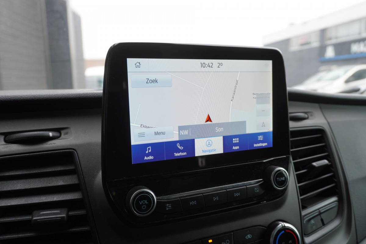 Ford Transit 2.0 TDCI 130PK L3H2 EURO 6 - Airco - Navi - Cruise - € 11.950,- Excl.