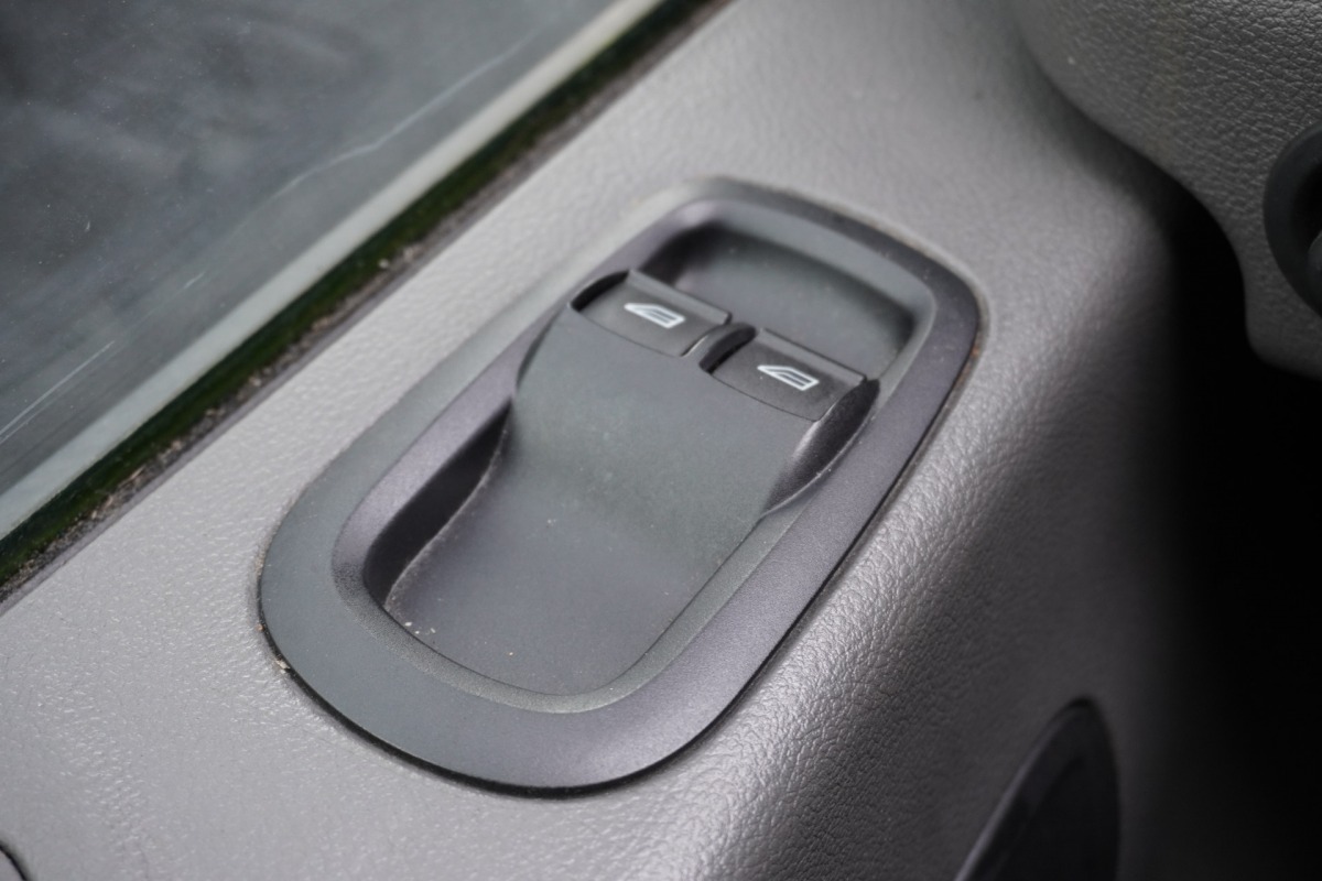 Ford Transit 2.0 TDCI 130PK L3H2 EURO 6 - Airco - Navi - Cruise - € 11.950,- Excl.