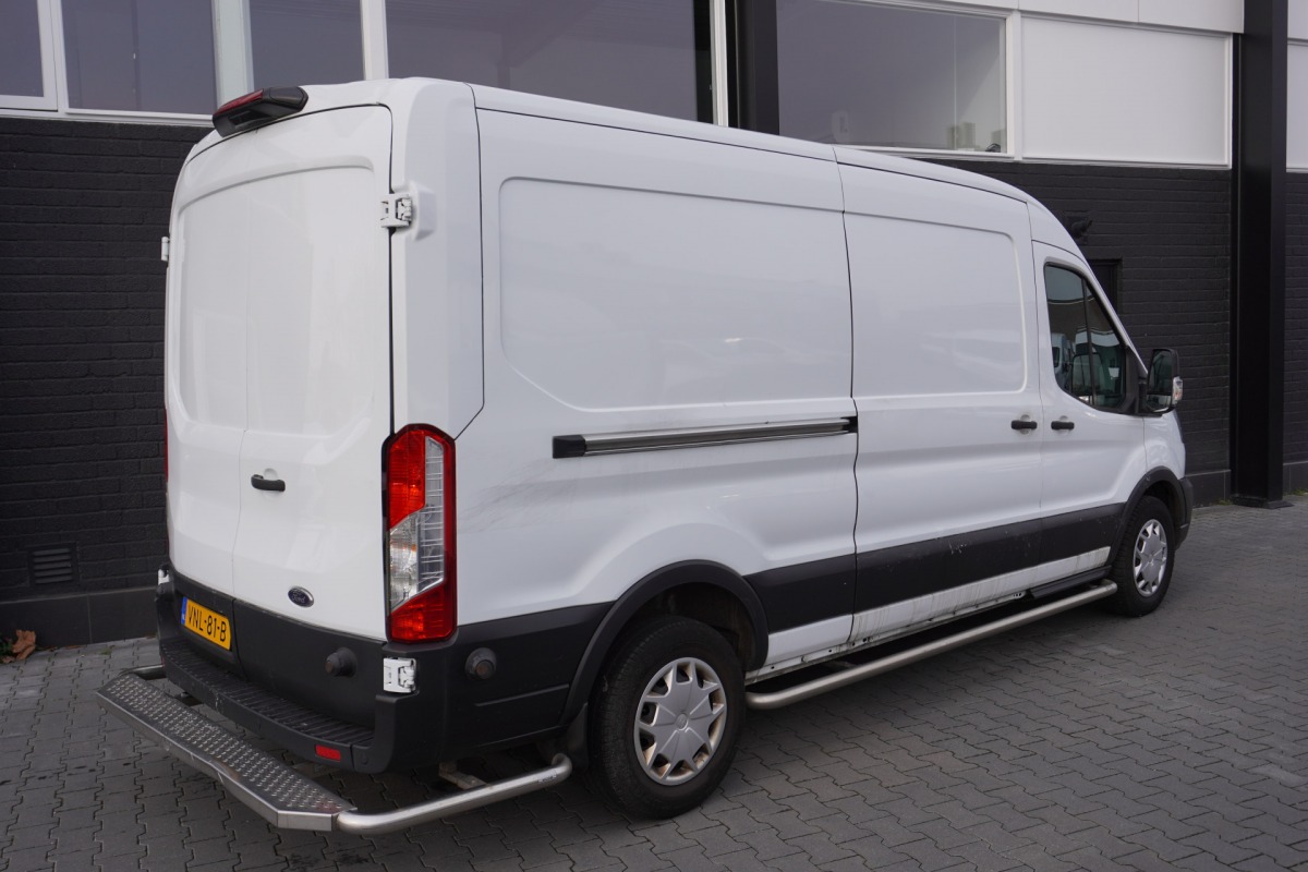 Ford Transit 2.0 TDCI 130PK L3H2 EURO 6 - Airco - Navi - Cruise - € 11.950,- Excl.