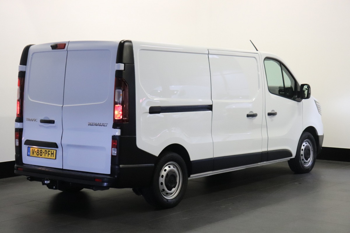 Renault Trafic 2.0 Blue dCi 130PK L2 EURO 6 - Airco - Navi - Cruise - €19.950,- Excl.