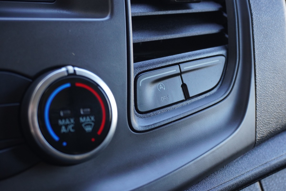 Ford Transit Custom 2.0 TDCI 130PK EURO 6 - Airco - Cruise - PDC - € 19.950,- Excl.