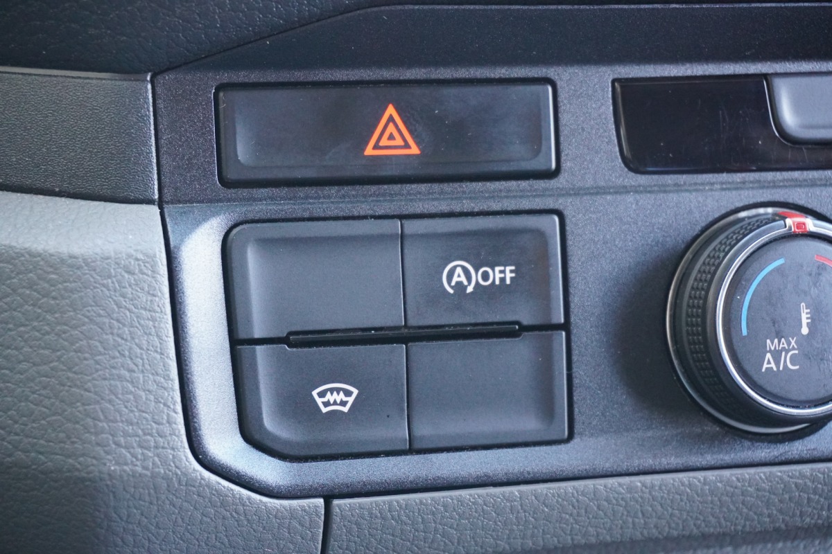 Volkswagen Crafter 2.0 TDI 140PK L3H3 EURO 6 - Airco - Navi - Cruise - € 17.900,- Excl. Volkswagen Crafter 2.0 TDI 140PK L3H3 EURO 6 - Airco - Navi - Cruise - € 17.900,- Excl.