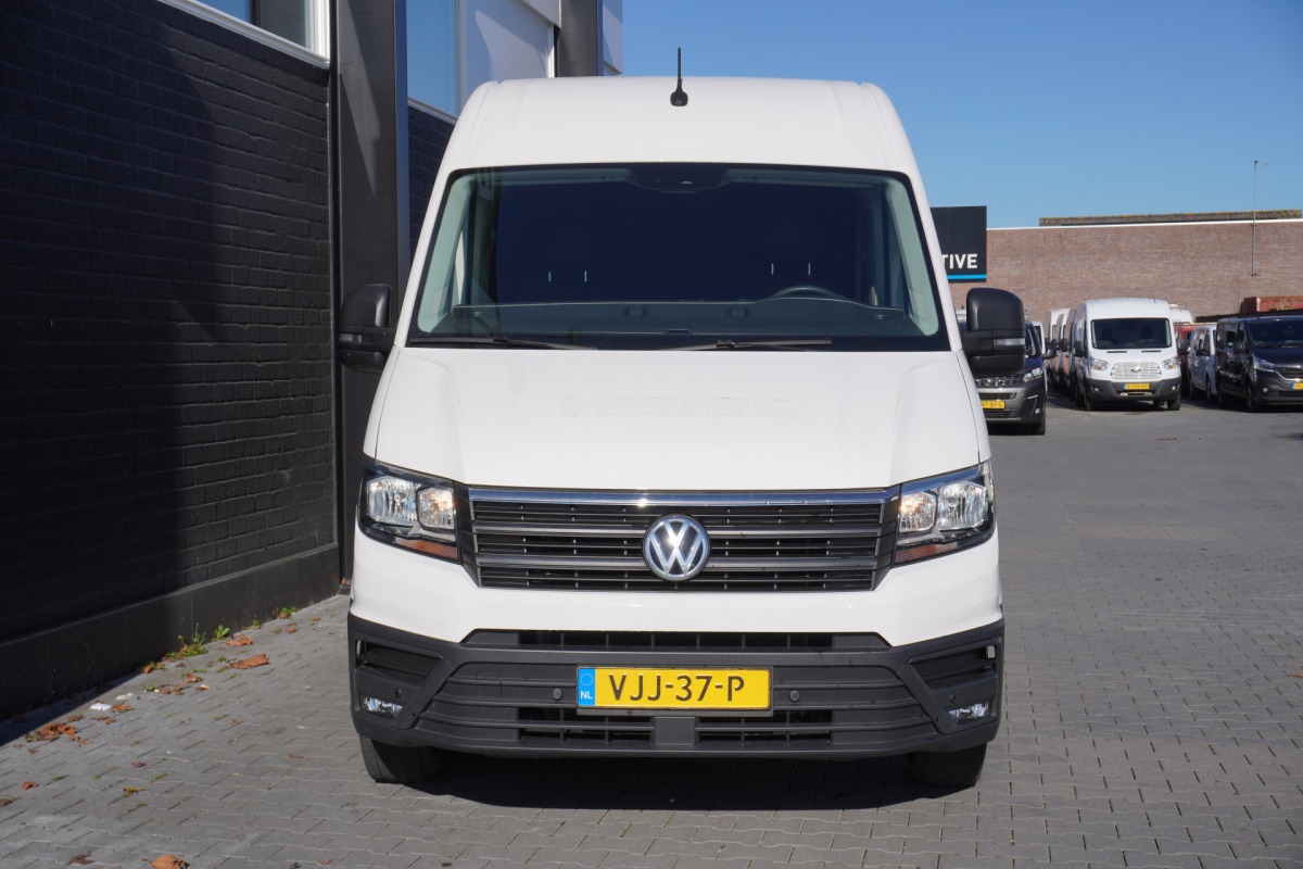 Volkswagen Crafter 2.0 TDI 140PK L3H3 EURO 6 - Airco - Navi - Cruise - € 17.900,- Excl. Volkswagen Crafter 2.0 TDI 140PK L3H3 EURO 6 - Airco - Navi - Cruise - € 17.900,- Excl.