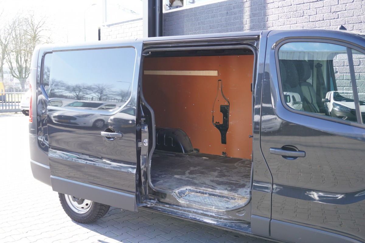 Renault Trafic 1.6 dCi L2 - EURO 6 - Airco - Navi - Cruise - €13.950,- Excl.