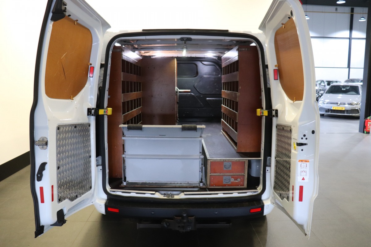 Ford Transit Custom 2.0 TDCI 130PK L2 AUTOMAAT 2xSchuif - EURO 6 - Airco - Cruise - PDC - € 13.950,- Excl.