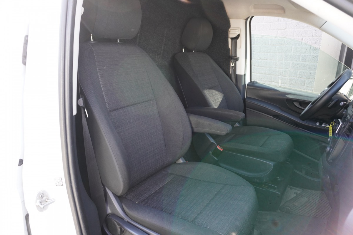 Mercedes-Benz Vito 114 CDI Lang Automaat EURO 6 - A/Climate - Cruise - PDC - € 16.950,-- Excl.