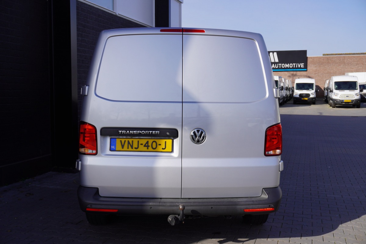 Volkswagen Transporter 2.0 TDI 150PK Automaat - EURO 6 - Airco - Cruise - Trekhaak - €15.900,- Excl.