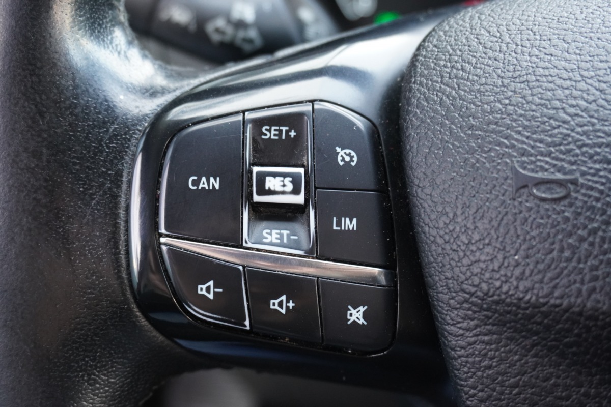 Ford Transit Custom 2.0 TDCI EURO 6 - Airco - Cruise - Camera - €12.950,- Excl.