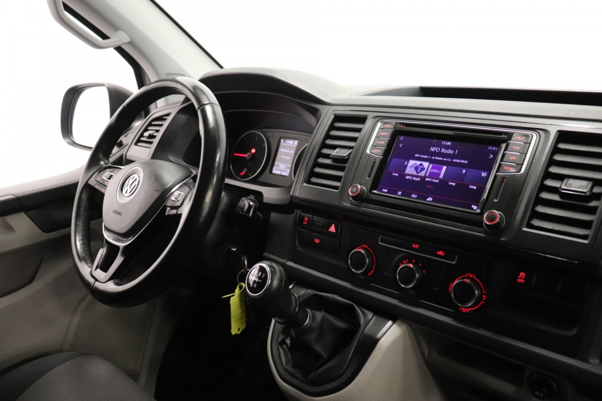 Volkswagen Transporter 2.0 TDI EURO 6 - Airco - Navi - Cruise - €13.950,- Excl. Volkswagen Transporter 2.0 TDI EURO 6 - Airco - Navi - Cruise - €13.950,- Excl.