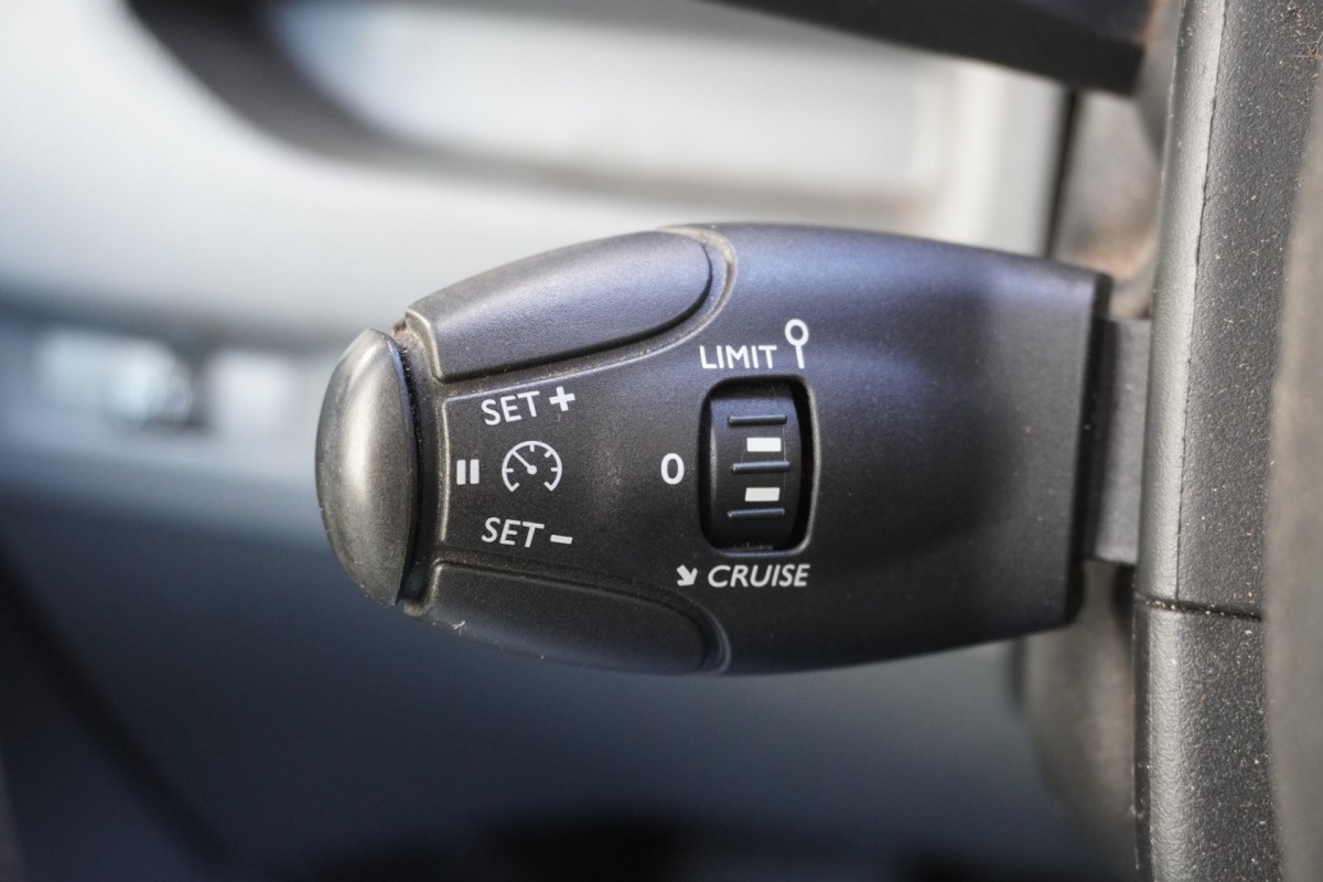 Peugeot Expert 2.0 BlueHDI 123PK L2 EURO 6 - Airco - Navi - Cruise - €12.950,- Excl.