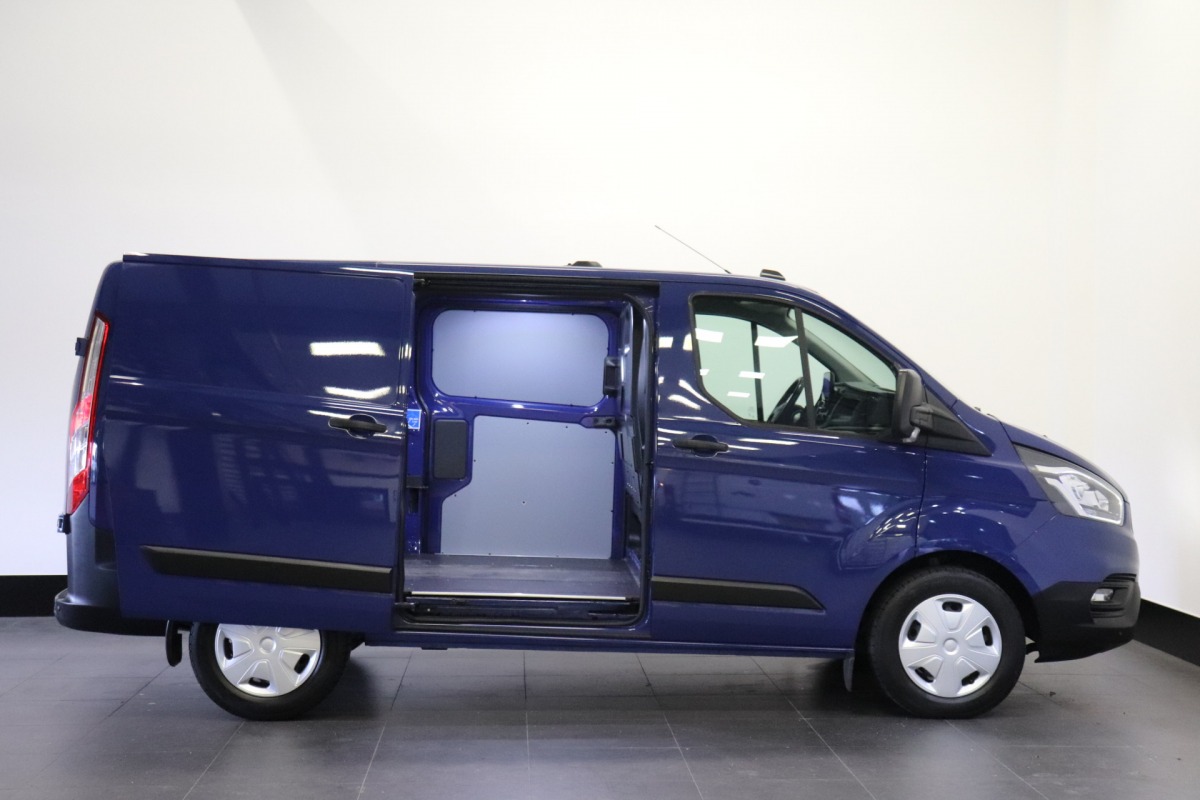 Ford Transit Custom 2.0 TDCI 130PK Automaat 2x Schuifdeur EURO 6 - Airco - Navi - ACC - €16.900,- Excl.