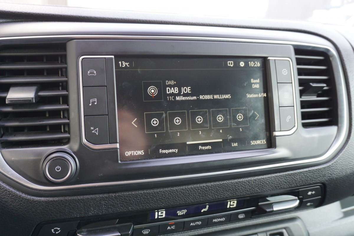 Opel Vivaro 2.0 CDTI 145PK Automaat L3 EURO 6 - AC/Climate - Navi - Cruise - €13.950,- Excl.