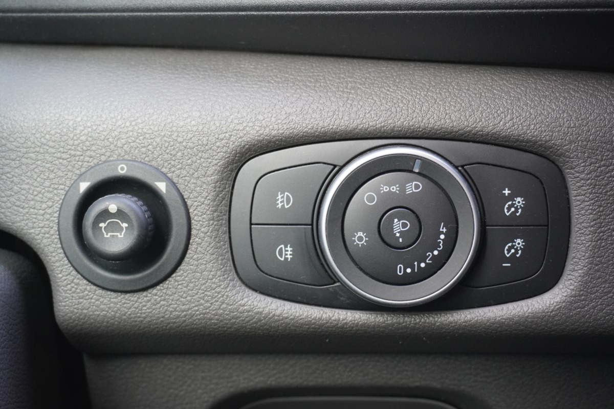 Ford Transit 2.0 TDCI 130PK L2H2 EURO 6 - Airco - Cruise - PDC - €15.900,- Excl.