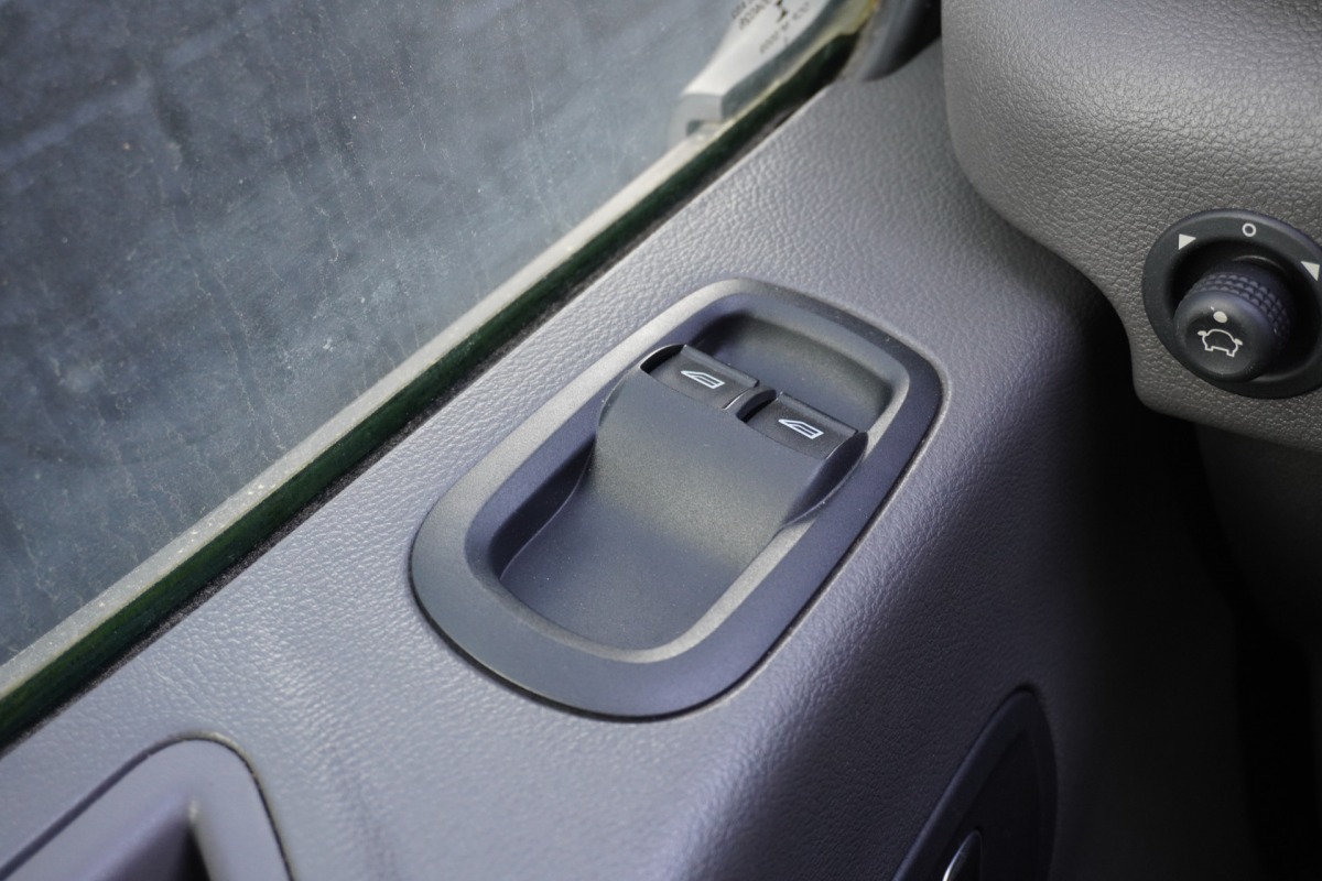 Ford Transit 2.0 TDCI 130PK L2H2 EURO 6 - Airco - Cruise - PDC - €15.900,- Excl.