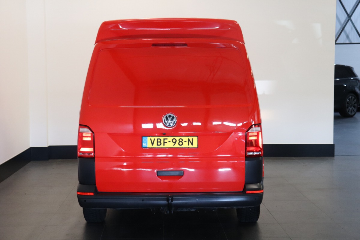 Volkswagen Transporter 2.0 TSI 150PK L2H2 Benzine 2x schuifdeur - Airco - Camera - Trekhaak - €19.900,- Excl.