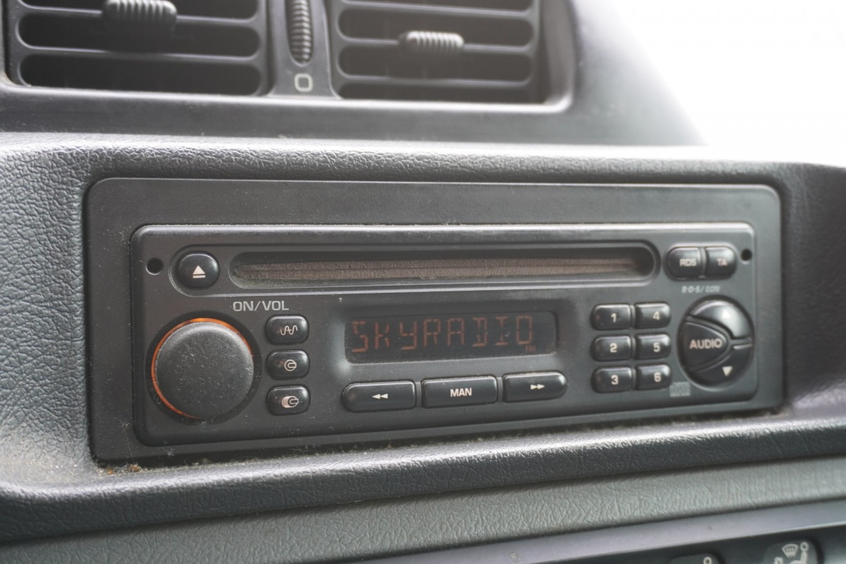 Peugeot Expert 220C 2.0 HDI - Airco - Trekhaak - € 1.250,- Excl.