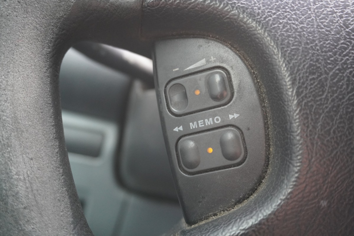 Peugeot Expert 220C 2.0 HDI - Airco - Trekhaak - € 1.250,- Excl.