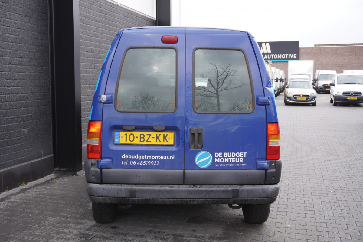 Peugeot Expert 220C 2.0 HDI - Airco - Trekhaak - € 1.250,- Excl.