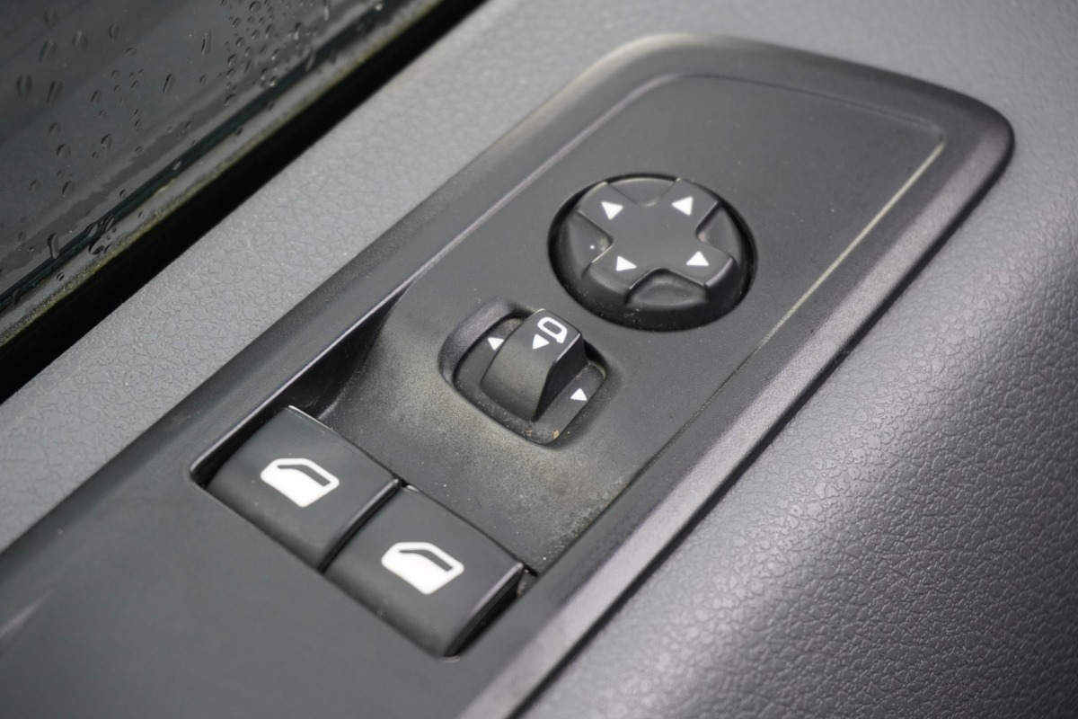 Opel Vivaro 2.0 CDTI L3 Automaat EURO 6 - Airco - Cruise - Camera - € 17.950,- Excl.