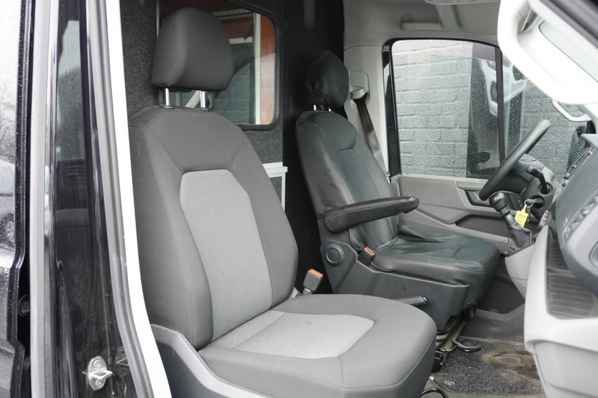 Volkswagen Crafter 2.0 TDI L4H3 EURO 6 - Airco - Cruise - Camera - € 17.900,- Excl. Volkswagen Crafter 2.0 TDI L4H3 EURO 6 - Airco - Cruise - Camera - € 17.900,- Excl.