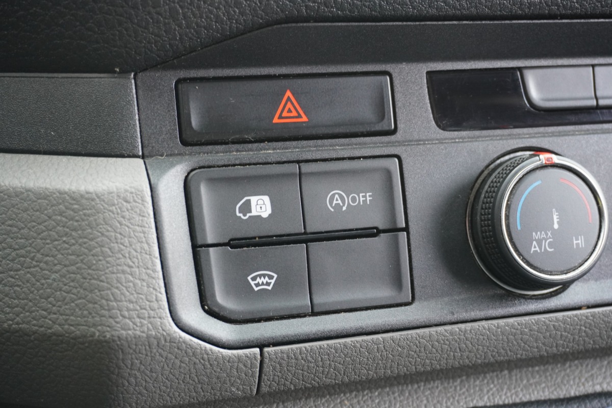 Volkswagen Crafter 2.0 TDI L3H3 EURO 6 - Airco - Cruise - PDC - € 15.900,- Excl.