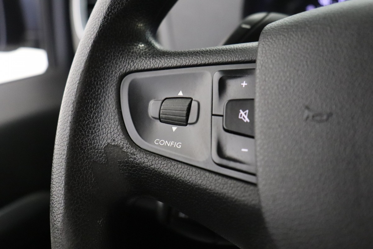 Opel Vivaro 2.0 CDTI L3 Automaat Dubbele Cabine EURO 6 - Airco - Cruise - Camera - € 18.950,- Excl.
