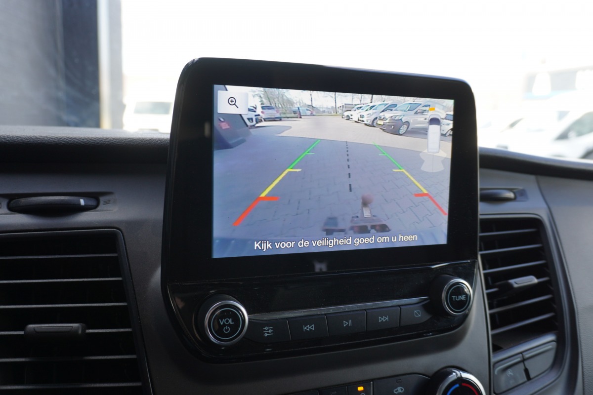 Ford Transit Custom 2.0 TDCI L2 EURO 6 - Airco - Cruise - Trekhaak - € 14.900,- Excl.