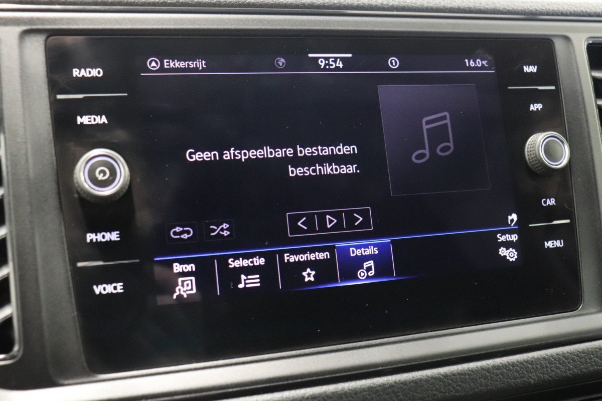 Volkswagen Crafter 2.0 TDI 140PK L3H3 EURO 6 - Airco - Cruise - Camera - € 18.950,- Excl.