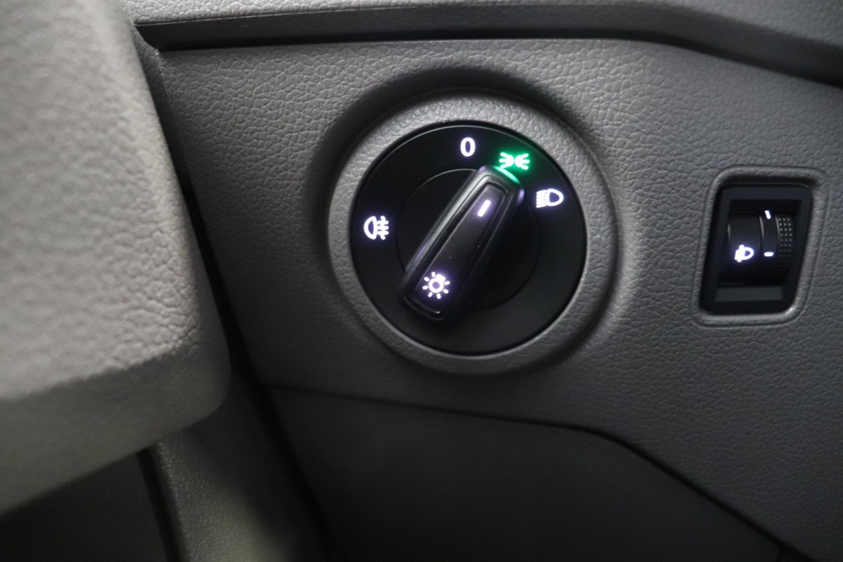 MAN TGE 2.0 177PK 4X4 EURO 6 - Airco - Cruise - Camera - € 22.900,- Excl.