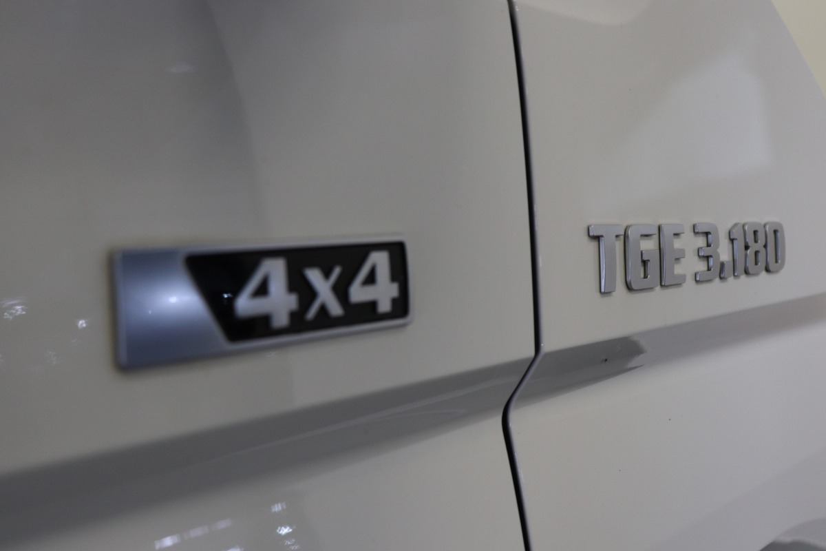 MAN TGE 2.0 177PK 4X4 EURO 6 - Airco - Cruise - Camera - € 22.900,- Excl.