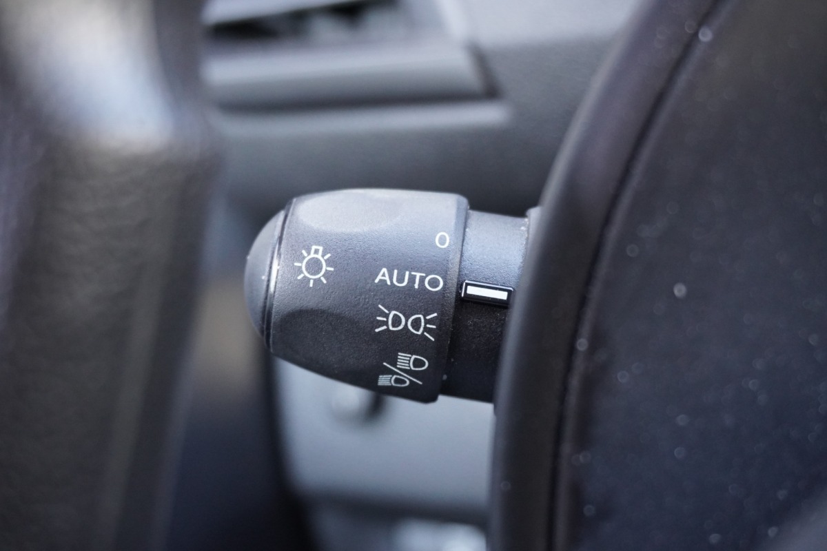 Opel Vivaro 2.0 BlueHDi 145PK Automaat - EURO 6 - Airco - Navi - Cruise - €17.950,- Excl. Opel Vivaro 2.0 BlueHDi 145PK Automaat - EURO 6 - Airco - Navi - Cruise - €17.950,- Excl.