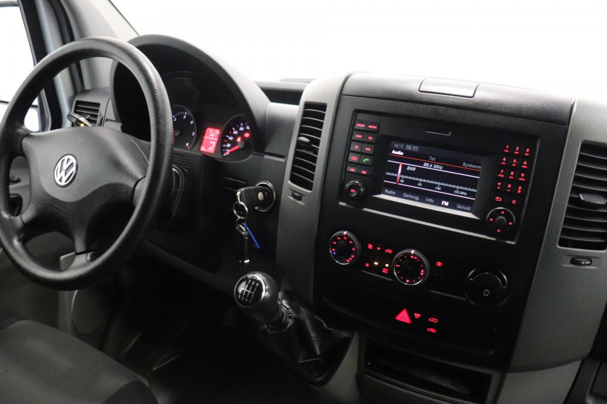 Volkswagen Crafter 35 2.0 TDI L4H3 - Airco - Cruise - Navi - €8.950,- Ex. BTW